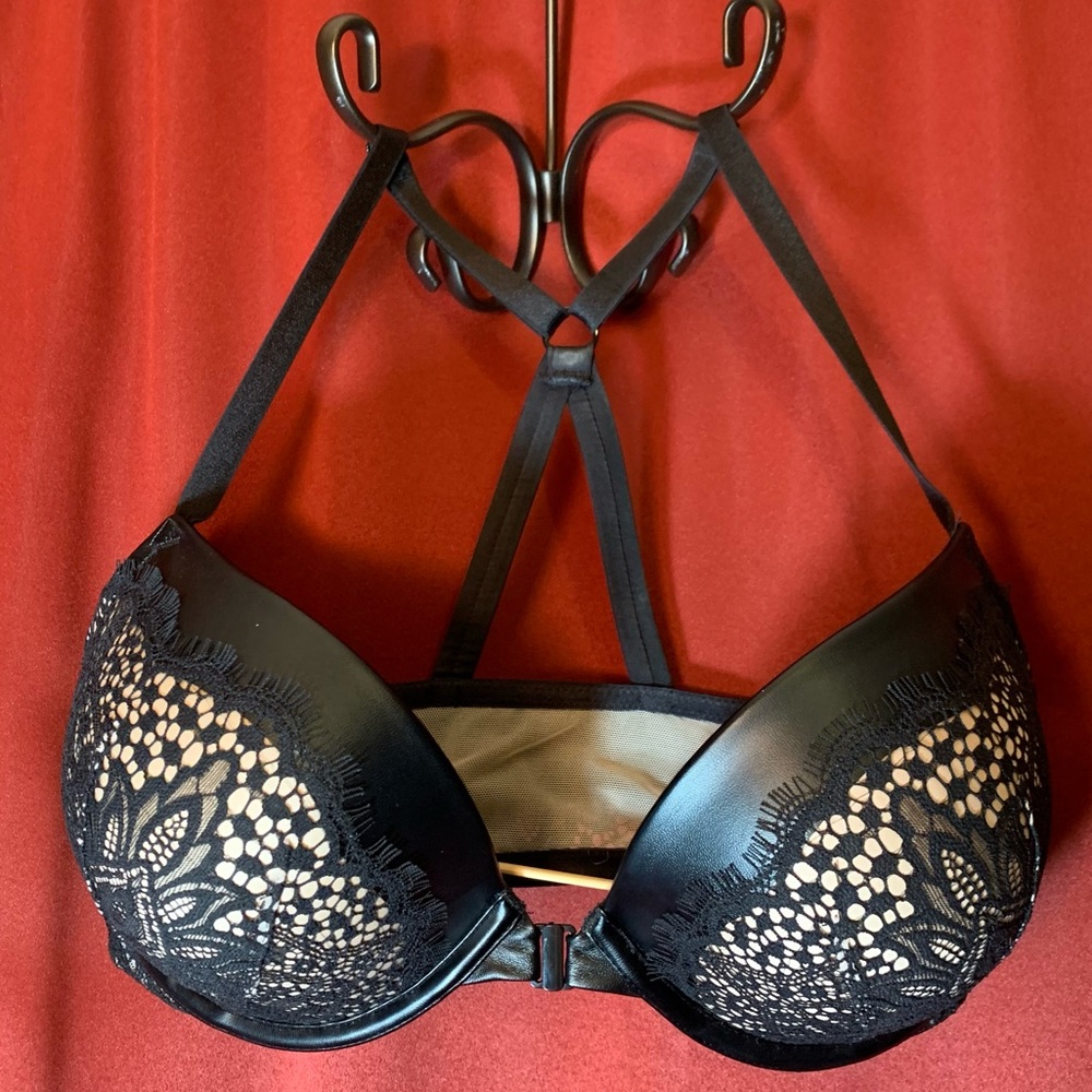 Victoria Secret 34DD Very Sexy Push-up NWOT